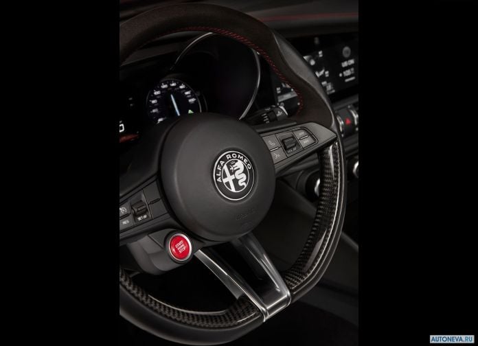 2016 Alfa Romeo Giulia Quadrifogilo - фотография 152 из 155 2016 Alfa Romeo Giulia Quadrifogilo - фотография 152 из 155