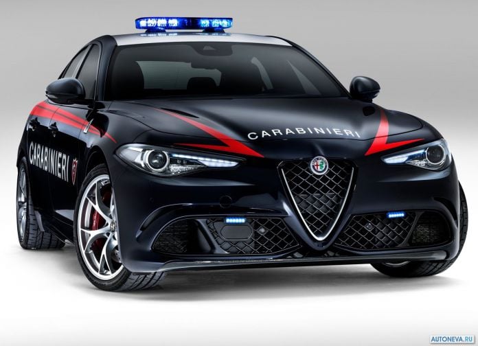 2016 Alfa Romeo Giulia Quadrifogilo Carabinieri - фотография 2 из 9 2016 Alfa Romeo Giulia Quadrifogilo Carabinieri - фотография 2 из 9