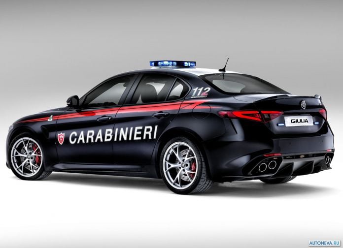 2016 Alfa Romeo Giulia Quadrifogilo Carabinieri - фотография 4 из 9 2016 Alfa Romeo Giulia Quadrifogilo Carabinieri - фотография 4 из 9