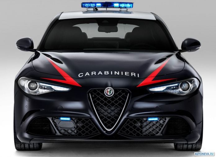 2016 Alfa Romeo Giulia Quadrifogilo Carabinieri - фотография 5 из 9 2016 Alfa Romeo Giulia Quadrifogilo Carabinieri - фотография 5 из 9