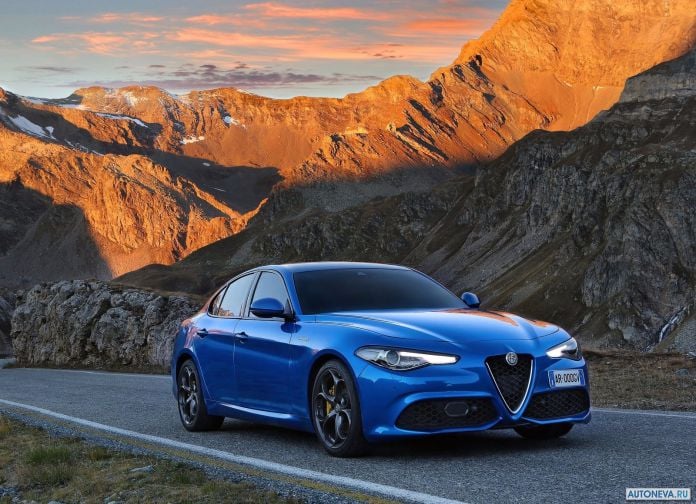 2017 Alfa Romeo Giulia Veloce - фотография 2 из 23