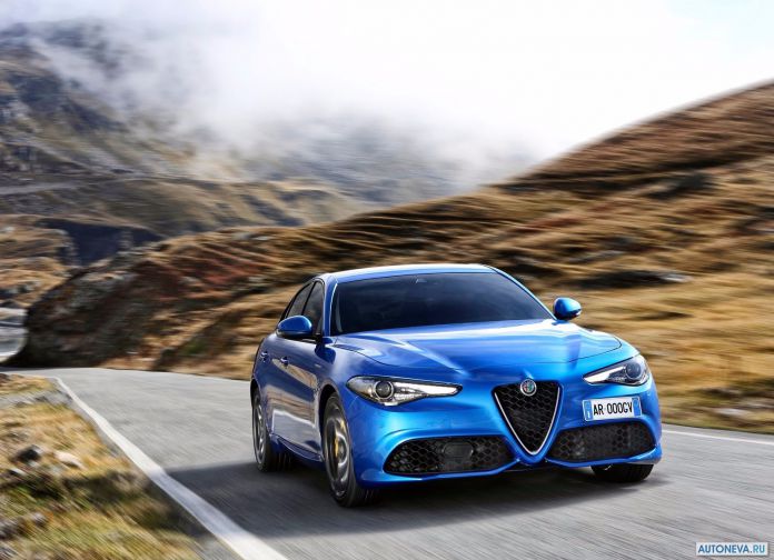 2017 Alfa Romeo Giulia Veloce - фотография 6 из 23