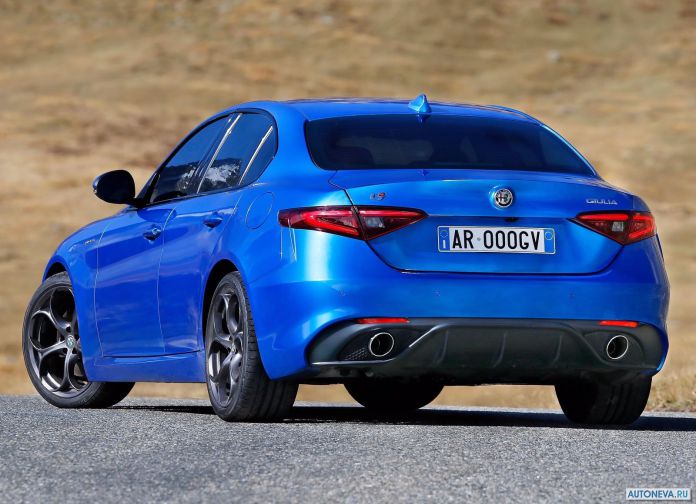 2017 Alfa Romeo Giulia Veloce - фотография 13 из 23 2017 Alfa Romeo Giulia Veloce - фотография 13 из 23