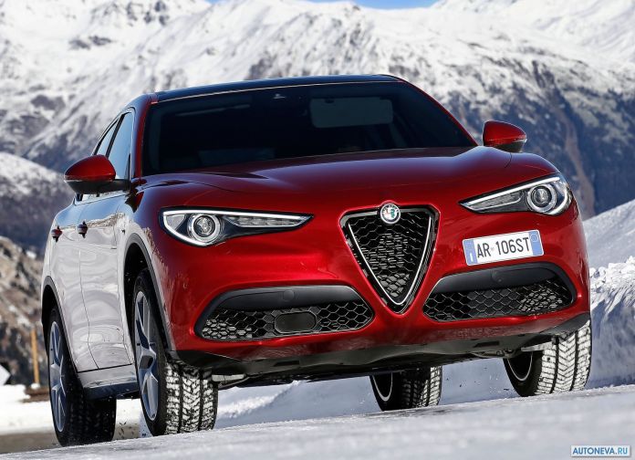 2018 Alfa Romeo Stelvio - фотография 10 из 158 2018 Alfa Romeo Stelvio - фотография 10 из 158