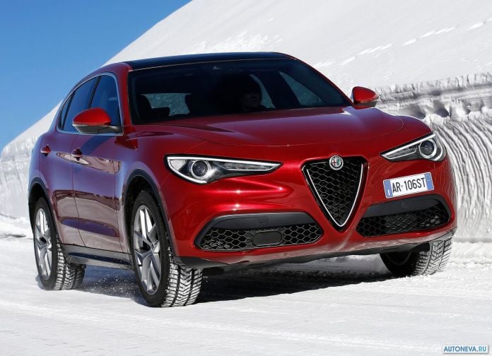 2018 Alfa Romeo Stelvio - фотография 43 из 158
