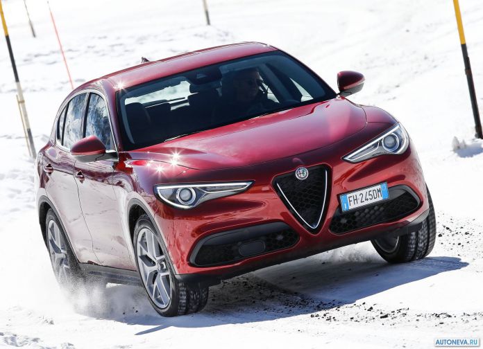 2018 Alfa Romeo Stelvio - фотография 55 из 158 2018 Alfa Romeo Stelvio - фотография 55 из 158