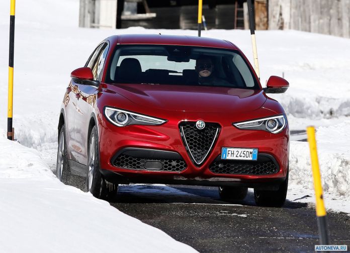 2018 Alfa Romeo Stelvio - фотография 58 из 158 2018 Alfa Romeo Stelvio - фотография 58 из 158