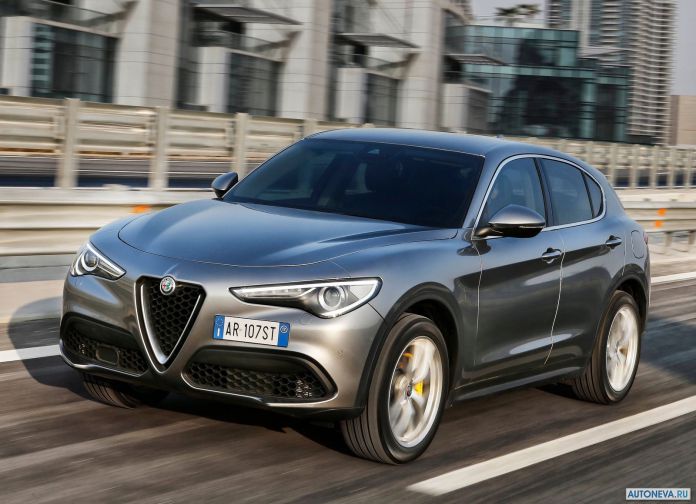 2018 Alfa Romeo Stelvio - фотография 65 из 158