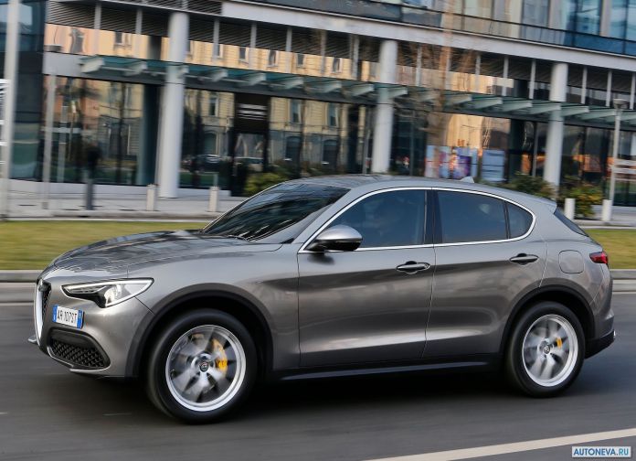 2018 Alfa Romeo Stelvio - фотография 74 из 158 2018 Alfa Romeo Stelvio - фотография 74 из 158