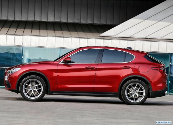2018 Alfa Romeo Stelvio - фотография 79 из 158