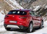 alfa_romeo_2018_stelvio_095.jpg