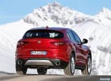 alfa_romeo_2018_stelvio_096.jpg