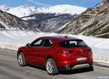alfa_romeo_2018_stelvio_097.jpg