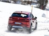 alfa_romeo_2018_stelvio_098.jpg