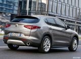 alfa_romeo_2018_stelvio_103.jpg