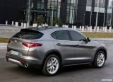 alfa_romeo_2018_stelvio_104.jpg
