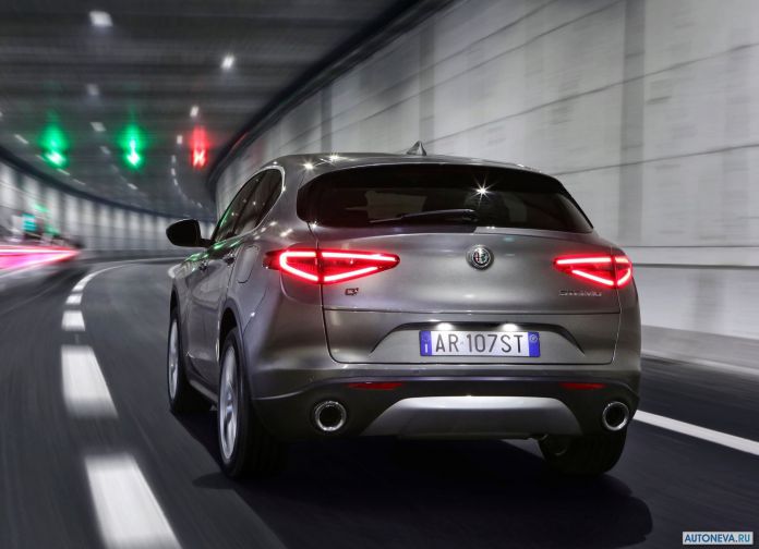2018 Alfa Romeo Stelvio - фотография 105 из 158 2018 Alfa Romeo Stelvio - фотография 105 из 158
