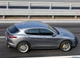 alfa_romeo_2018_stelvio_112.jpg