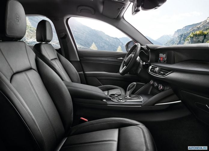 2018 Alfa Romeo Stelvio - фотография 132 из 158 2018 Alfa Romeo Stelvio - фотография 132 из 158