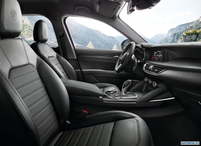 2018 Alfa Romeo Stelvio - фотография 134 из 158 2018 Alfa Romeo Stelvio - фотография 134 из 158