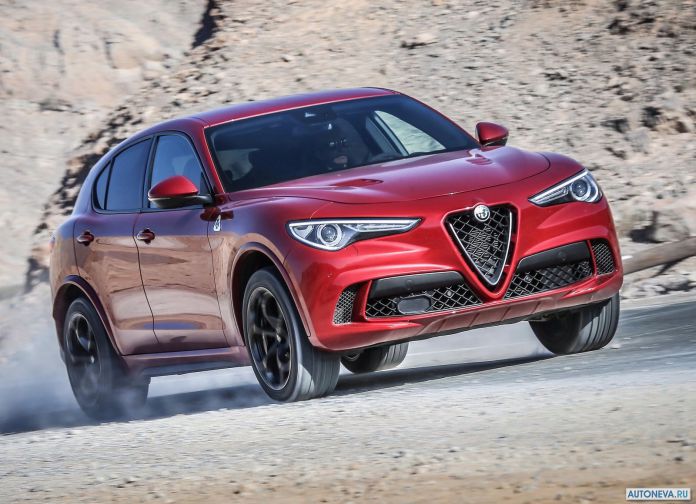 2018 Alfa Romeo Stelvio Quadrifoglio - фотография 2 из 102 2018 Alfa Romeo Stelvio Quadrifoglio - фотография 2 из 102