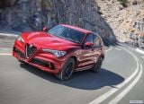 alfa_romeo_2018_stelvio_quadrifoglio_012.jpg