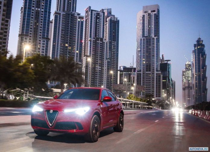 2018 Alfa Romeo Stelvio Quadrifoglio - фотография 31 из 102 2018 Alfa Romeo Stelvio Quadrifoglio - фотография 31 из 102