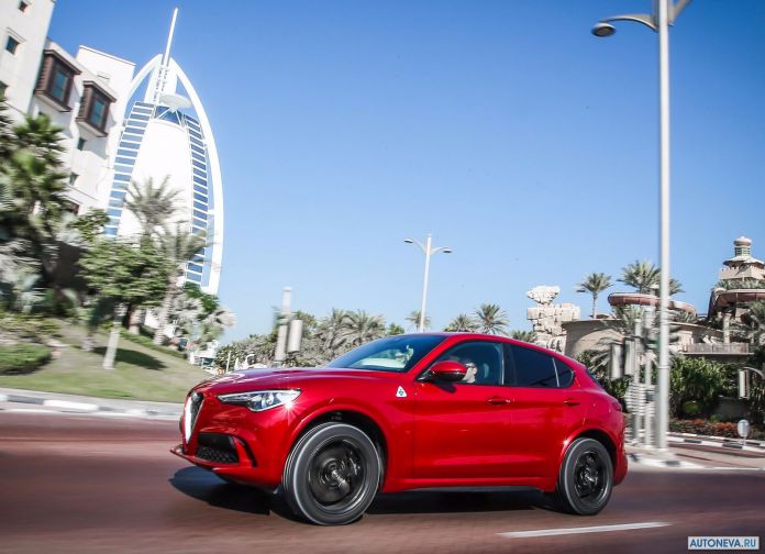 2018 Alfa Romeo Stelvio Quadrifoglio - фотография 34 из 102 2018 Alfa Romeo Stelvio Quadrifoglio - фотография 34 из 102
