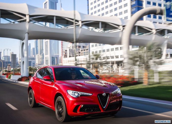 2018 Alfa Romeo Stelvio Quadrifoglio - фотография 37 из 102 2018 Alfa Romeo Stelvio Quadrifoglio - фотография 37 из 102
