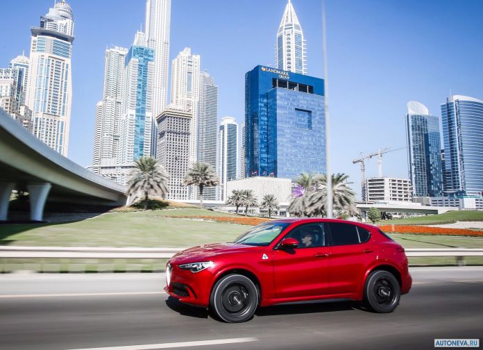 2018 Alfa Romeo Stelvio Quadrifoglio - фотография 47 из 102 2018 Alfa Romeo Stelvio Quadrifoglio - фотография 47 из 102