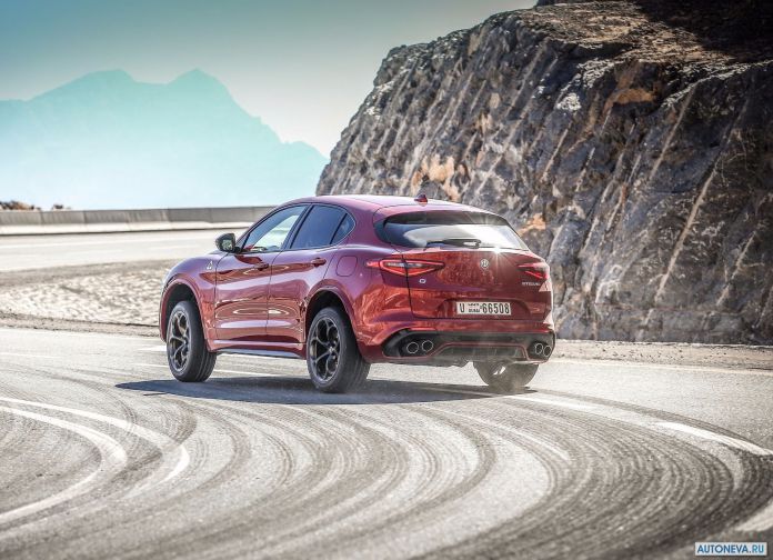 2018 Alfa Romeo Stelvio Quadrifoglio - фотография 60 из 102 2018 Alfa Romeo Stelvio Quadrifoglio - фотография 60 из 102