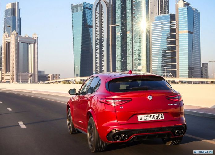 2018 Alfa Romeo Stelvio Quadrifoglio - фотография 62 из 102 2018 Alfa Romeo Stelvio Quadrifoglio - фотография 62 из 102