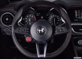 alfa_romeo_2018_stelvio_quadrifoglio_079.jpg