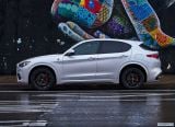 alfa_romeo_2018_stelvio_quadrifoglio_us_version_079.jpg