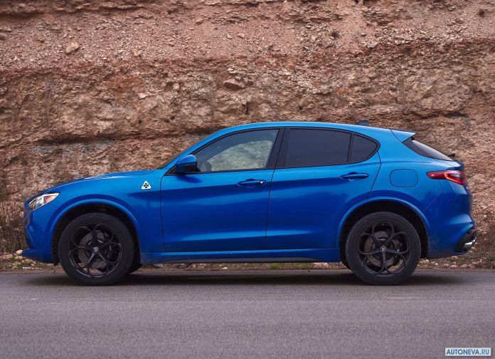 2018 Alfa Romeo Stelvio Quadrifoglio US version - фотография 91 из 223