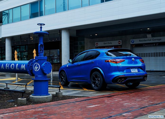 2018 Alfa Romeo Stelvio Quadrifoglio US version - фотография 111 из 223 2018 Alfa Romeo Stelvio Quadrifoglio US version - фотография 111 из 223