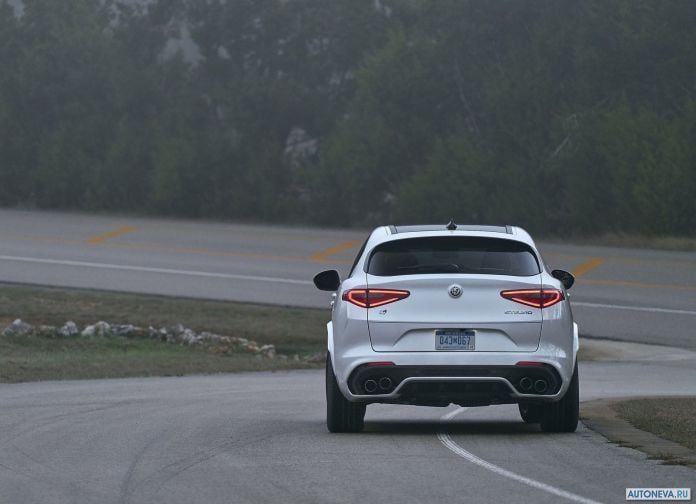 2018 Alfa Romeo Stelvio Quadrifoglio US version - фотография 150 из 223