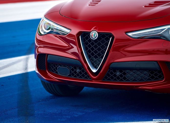 2018 Alfa Romeo Stelvio Quadrifoglio US version - фотография 186 из 223 2018 Alfa Romeo Stelvio Quadrifoglio US version - фотография 186 из 223