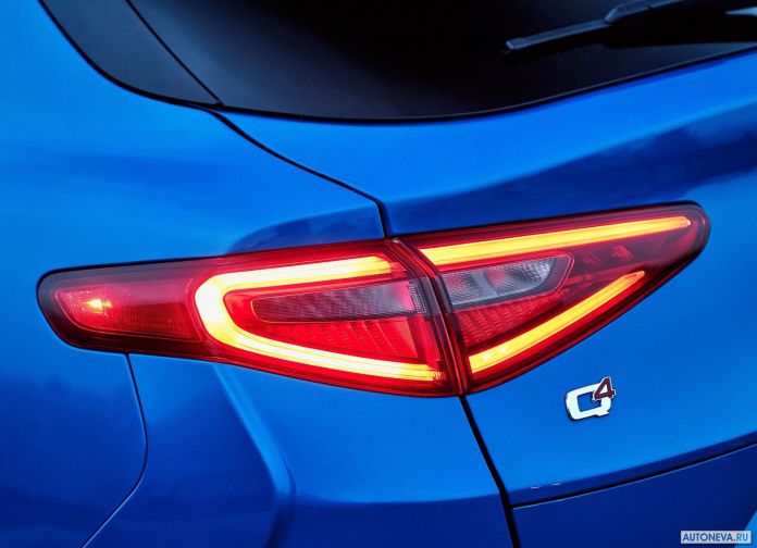 2018 Alfa Romeo Stelvio Quadrifoglio US version - фотография 191 из 223