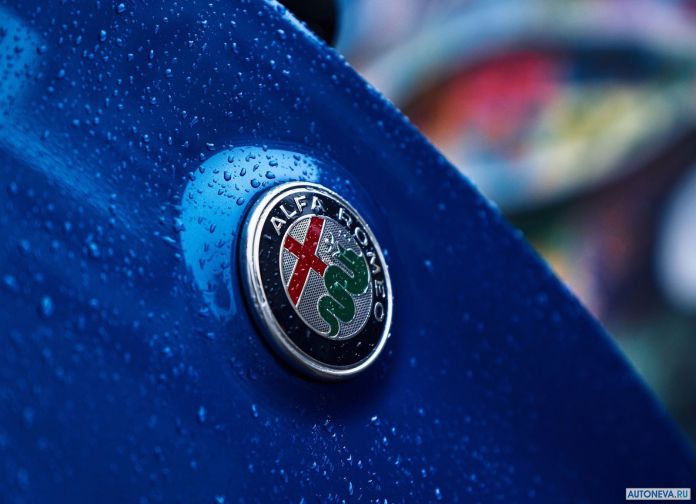 2018 Alfa Romeo Stelvio Quadrifoglio US version - фотография 214 из 223 2018 Alfa Romeo Stelvio Quadrifoglio US version - фотография 214 из 223