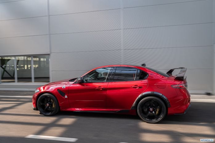 2021 Alfa Romeo Giulia GTAm - фотография 4 из 20 2021 Alfa Romeo Giulia GTAm - фотография 4 из 20