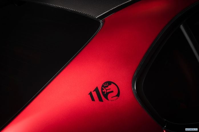 2021 Alfa Romeo Giulia GTAm - фотография 18 из 20 2021 Alfa Romeo Giulia GTAm - фотография 18 из 20