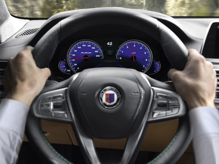 2017 Alpina B7 xDride - фотография 31 из 36