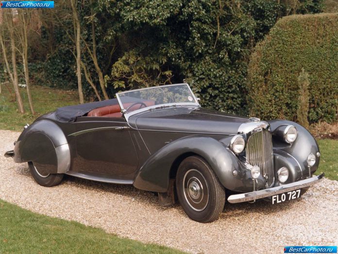 1939 Aston Martin Lagonda V12 Rapide - фотография 2 из 3