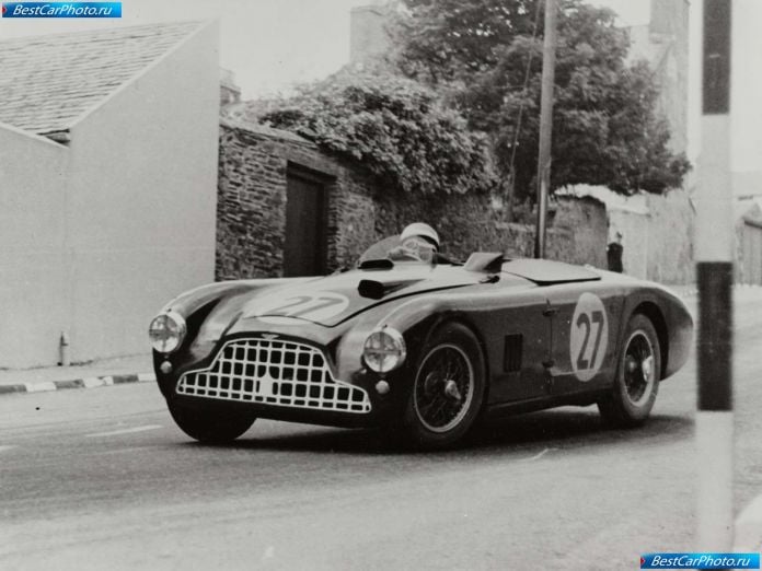 1951 Aston Martin DB3 - фотография 1 из 2