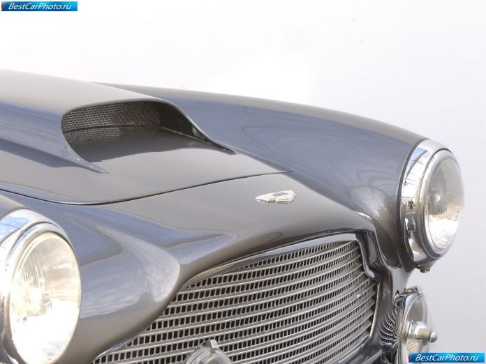 1958 Aston Martin DB4 - фотография 7 из 9
