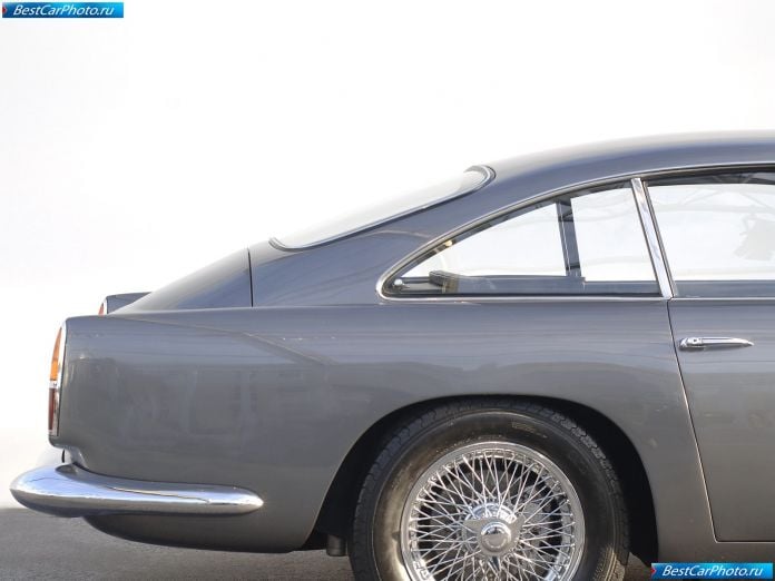 1958 Aston Martin DB4 - фотография 8 из 9