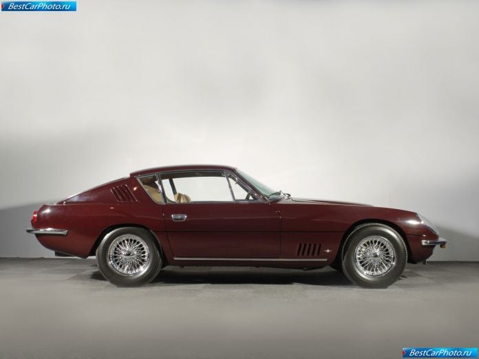 1966 Aston Martin DBSC touring - фотография 2 из 9