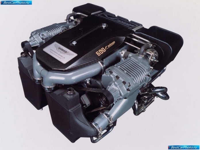 1992 Aston Martin V8 Vantage - фотография 7 из 8