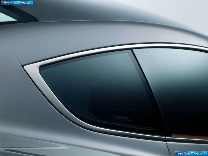 2004 Aston Martin DB9 - фотография 30 из 34